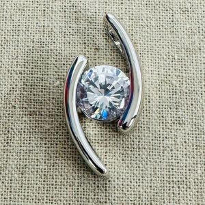 Lia Sophia Star Light Pendant